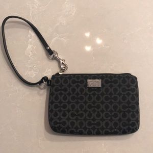 Wristlet